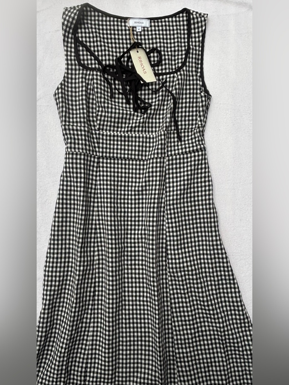 RIHOAS Black and White Gingham Tie-Front Midi Dress